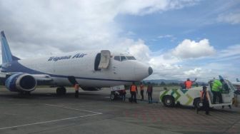 Pesawat Kargo Trigana Air yang Tergelincir di Halim Jenis Boeing 737-500