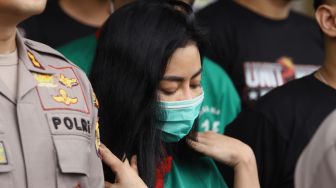 Sama-sama Ditangkap Polisi, Ibu Tidak Kenal Pacar Vitalia Sesha