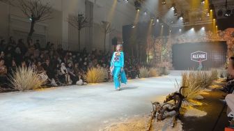 Melly Goeslaw Bawakan Karya Bertajuk 'No Rules' di Fashion Rhapsody 2020