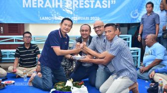 Gelar Launching Tim, Persela Lamongan Undang Anak Yatim Piatu