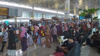 Penerbangan Umrah ke Tanah Suci di Bandara Soekarno-Hatta Meningkat
