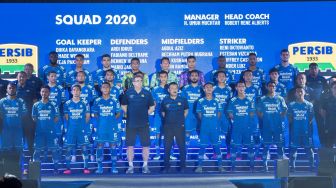 Tempat Belum Jelas, Pelatih Persib Minta Kontra MU di GBLA