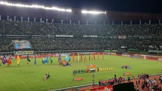 Babak I Persebaya vs Persik Sama Kuat 1-1