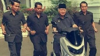 Kerennya Presiden RI Kedua Soeharto Naik Yamaha NMAX, Asli Apa Gak Nih?