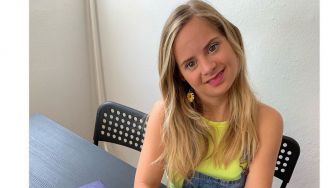 Kenalan dengan Sofia Jirau, Model Down Syndrome yang Kini Populer