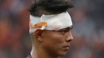 Berjibaku dengan Pemain Persija, Gianluca Dapat Lima Jahitan di Kepala