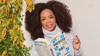 Jatuh di Panggung, Oprah Winfrey Lakukan Terapi Es Senilai Rp 42 Jutaan