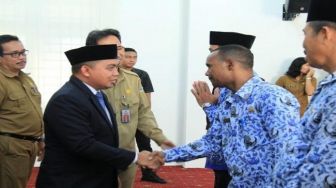 Lantik Kadinkes Baru, Molen Berharap Bawa Perubahan