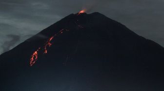 Gunung Semeru Meletus, Pendakian Ditutup Total