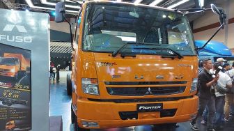 KTB Luncurkan Varian Baru Medium Duty Truck Fighter FN61FL HD