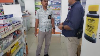 Polisi Cek Ketersediaan Masker dan Antiseptik di Ibu Kota Banten