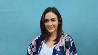 Foto Bersama, Masayu Anastasia Tak Terpikir Rujuk dengan Lembu