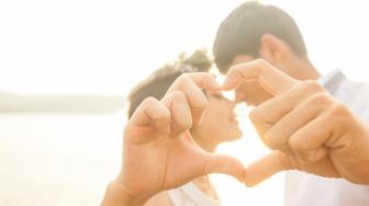 Psikolog Bagikan Trik agar Hubungan Asmara Direstui Orang Tua