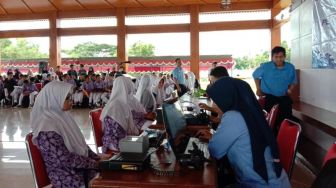 Ratusan Warga Ikuti Pembuatan KTP Elektronik dan KIA Massal di Bantul