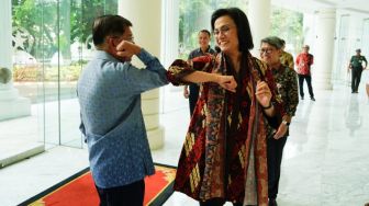 Sri Mulyani Happy Neraca Perdagangan Surplus