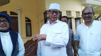 Pelemparan Sekarung Ular Kobra Di Rumah Eks Gubernur Banten Jelang Kunjungan Anies, Teror Politik Makin Liar?