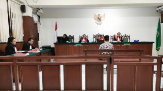 Mantan Kabag Hukum Pemkot Tomohon dituntut 6 tahun penjara
