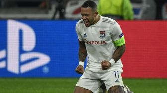 Ngeri, Begini Penampakan Kaki Memphis Depay saat Cedera ACL