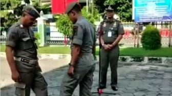 Hindari Jabat Tangan, Ini Salaman ala Satpol PP DIY di Tengah Wabah Corona