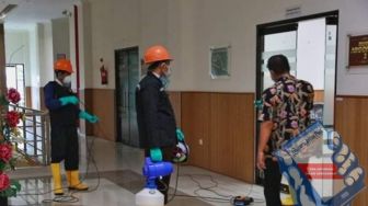Dinkes Probolinggo Sekprotkan Disinfektan Disemua Tempat Umum