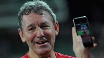 Bryan Robson ke Man United: Belum Waktunya Memecat Ole Gunnar Solskjaer