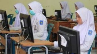 Virus corona: Ujian Nasional 2020 resmi 'dibatalkan'