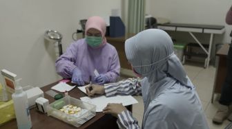 Wapres Maruf Amin Minta Pemda Jemput Bola Ambil Rapid Test Virus Corona