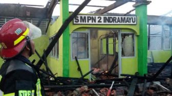 Sekolah SMP Indramayu Kebakaran saat Ditinggal Murid SFH karena Corona