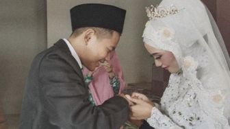 Tegar Septian Ajak Nikah di Depan Teman-teman, Sarah Sheilka Syok