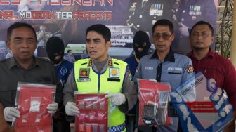 Kakak Beradik Diringkus Satreskoba Polres Pasuruan