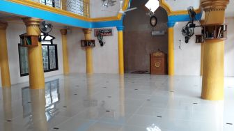 Masjid di Depok Ikut Anjuran Pemerintah, Jamaah Sedih Tak Bisa Salat Jumat