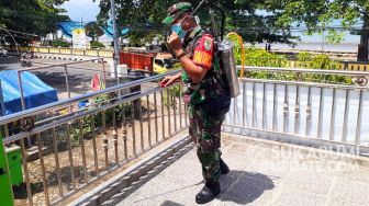 TNI Semprot Disinfektan Lima Desa di Palabuhanratu Sukabumi Secara Serentak
