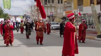 Band Militer Ottoman Dorong Warga Turki untuk Tetap di Rumah