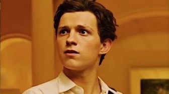 Ngebet Liburan ke Bali, Tom Holland Diledek Warganet