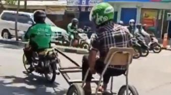 Viral Ojol Modifikasi Motor Pakai Gerobak Agar Tak Kena Corona