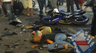 Melaju Terlalu Kencang, Pemotor di Jember Tabrak Minibus