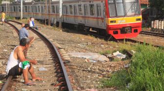 Viral Bocah di Bandung Lempari Kereta API, PT KAI Keluarkan Pernyataan Tegas