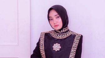 6 Potret Fatin Shidqia Dirawat Akibat Covid-19, Sempat Sakit saat Tertawa