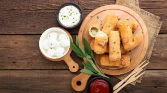 Yuk Bikin Camilan Santai di Hari Minggu, Ini Resep Stick Kentang Keju