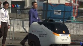 Robot Ini Bantu Menyapu Jalan saat Pandemi Covid-19