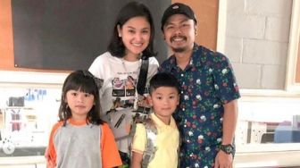 Istri Ultah, Wendy Cagur Kabarkan Anak dan Mertuanya Positif Covid-19