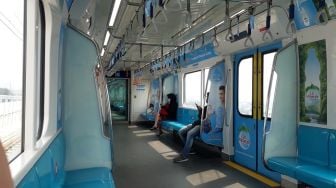 H-1 PSBB DKI, Begini Penerapan Phisycal Distancing di MRT Jakarta