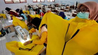 Kabar Baik! Indonesia akan Produksi 17 Juta Baju Hazmat Per Bulan