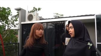 Viral Video Mesum Mirip Dirinya, Cimoy Montok Beri Pembelaan