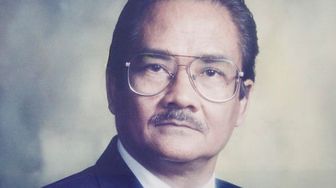 Prof Sukanto, Sang Rektor UGM yang Humoris Itu Berpulang