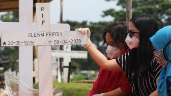 Makam Glenn Fredly Terbakar, Mutia Ayu Jelaskan Kondisinya