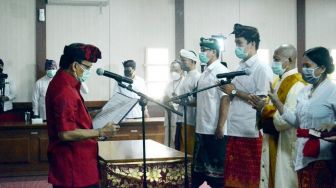 Tanggap Darurat Corona, Gubernur Bali Lantik 782 PNS Melalui Teleconference