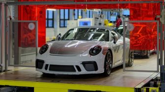 Porsche 911 Speedster Edisi Pamungkas Dilelang untuk Donasi Covid-19
