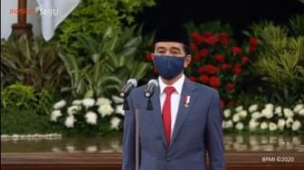 Selain Wagub DKI, Jokowi Juga Melantik Komisioner KPU dan Kepala BP2MI