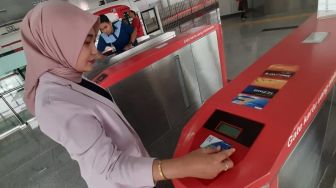 Dukung PSBB, Pengguna JakLingko Diimbau Top Up Pakai JakOne Mobile